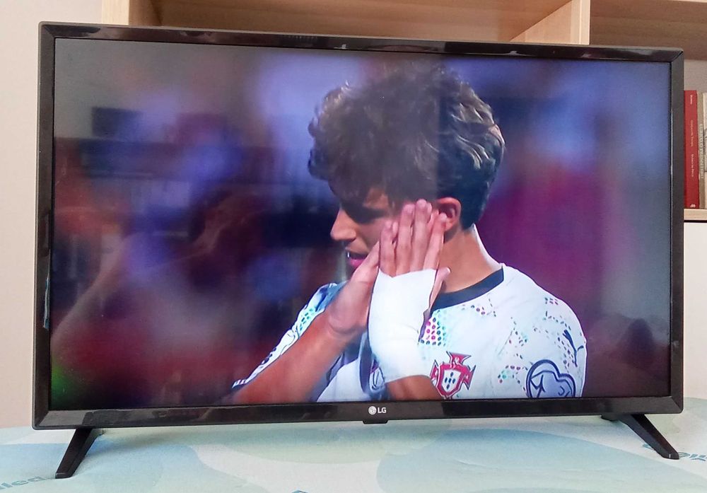 Televisão LG 80cm/32"