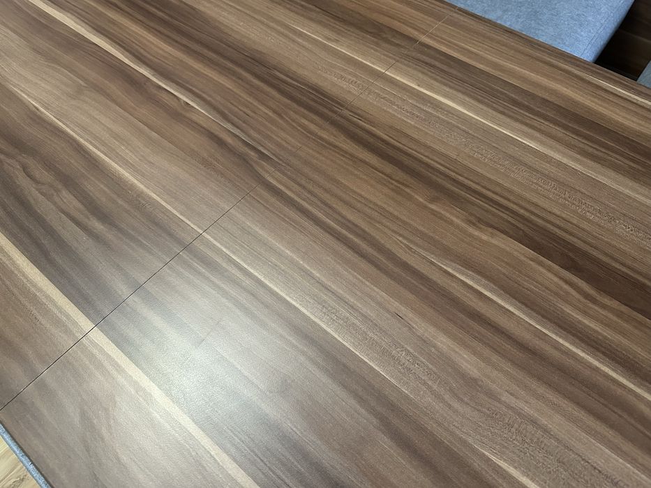 Stół rozkladany do salonu 140x80cm w kolorze ciemny dąb