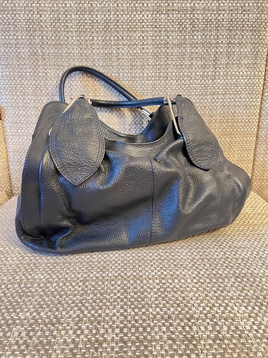 Жіноча шкіряна сумка італійського бренду Genuine Leater.