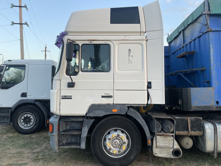 Вантажне авто MAN 19.463