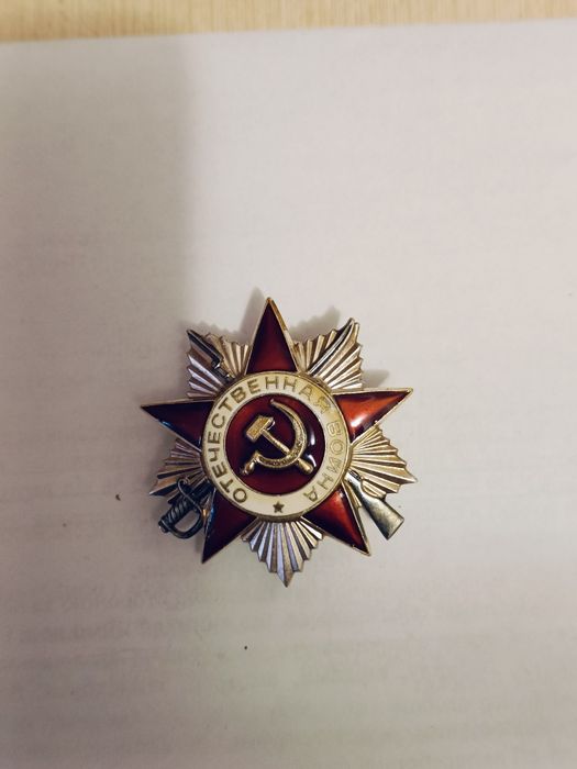 Продам старі статуетки