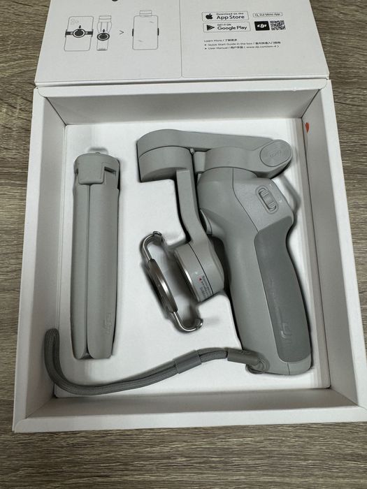Cтабілізатор DJI Osmo Mobile 4  Магазин Гарантія OM 5