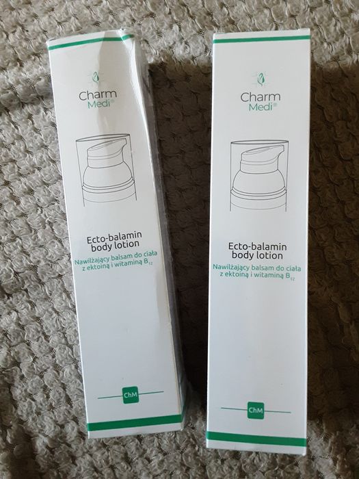 Charmine Rose 2x nawilżający balsam do ciała z ektoiną i wit. B12 200m