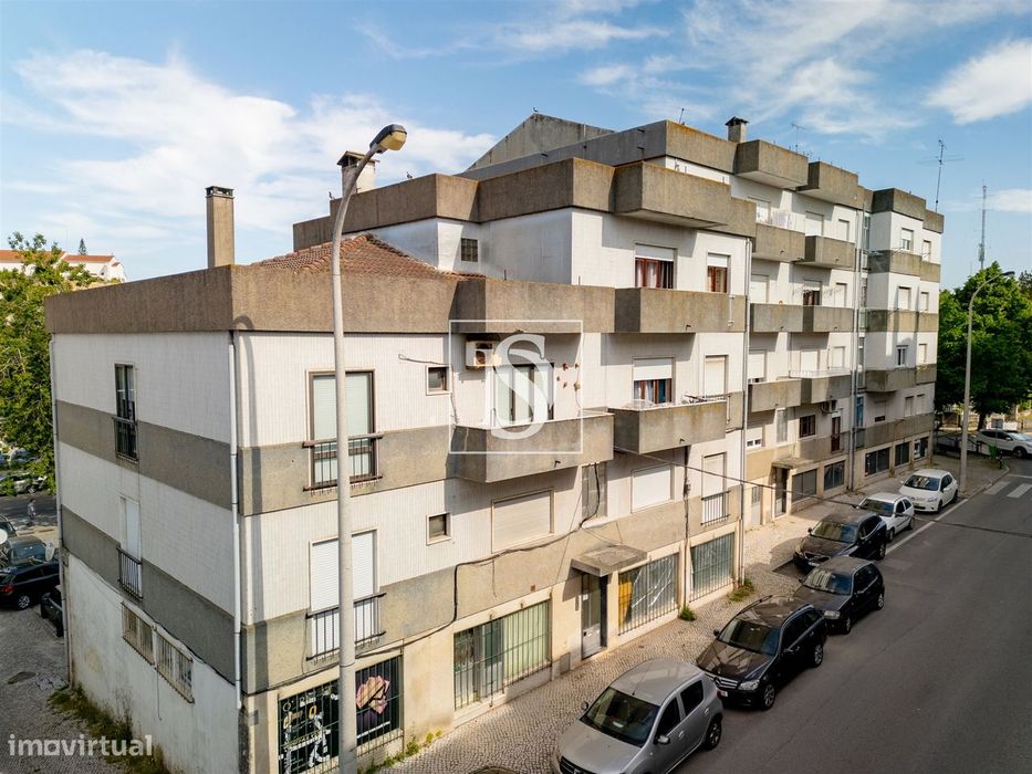 Apartamento T3 para Venda – Localização Privilegiada em Torres Novas — Torres Novas (São Pedro), Lapas E Ribeira Branca, Santarém