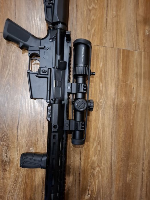 Luneta Vector Optics