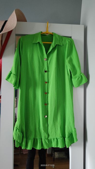 Zielona zwiewna sukienka oversize 40 L