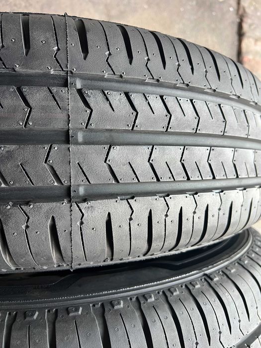 Komp. Opon Nexen 215/75R16 C Demo
