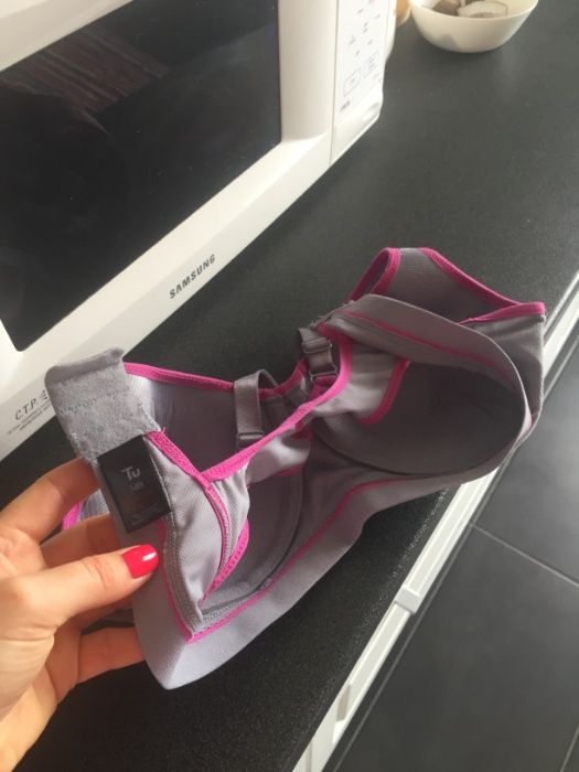 топ спортивный S из Америки 34 В бюст