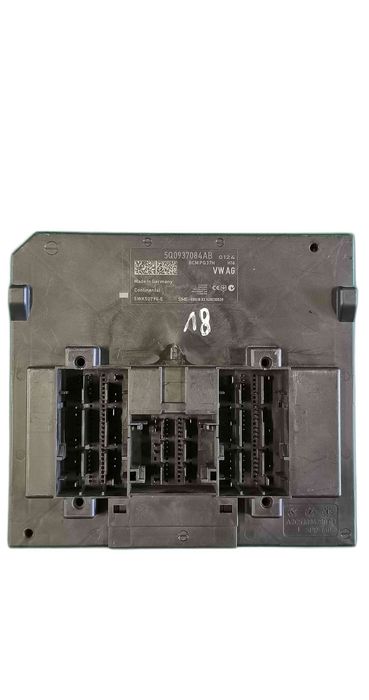 Módulo Electrónico SKODA OCTAVIA III 5Q0937084AB (OEM) | 5WK50790E (OEM)
