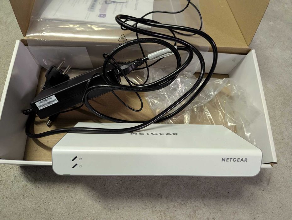 Netgear GC110P zarządzalny switch, 8 portów, PoE