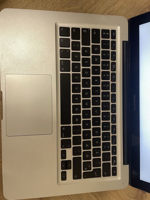Apple Macbook pro 13 2011