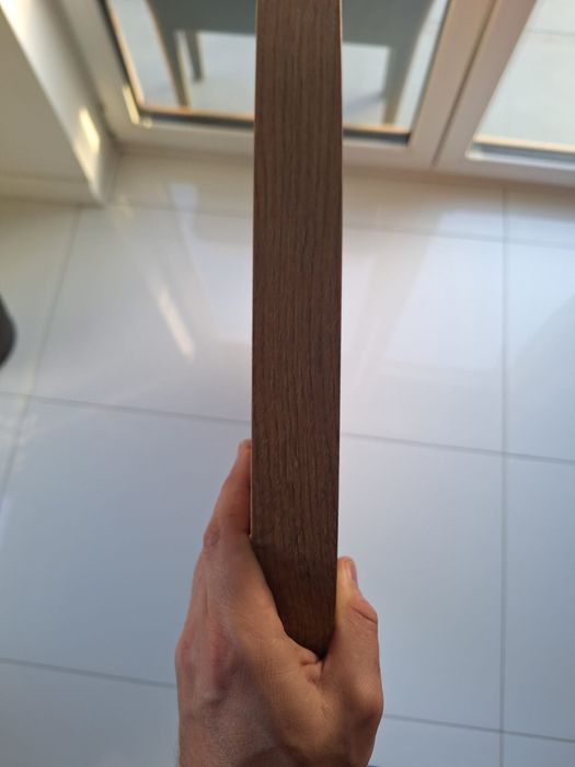 Okrągły, drewniany blat