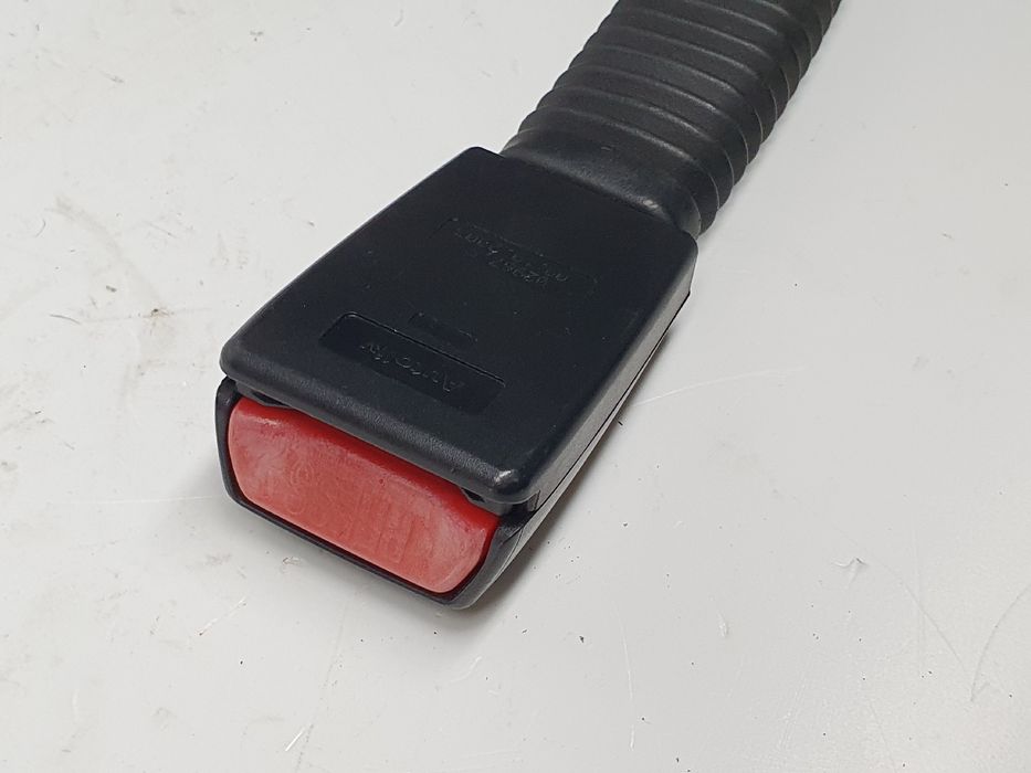 Encaixe de cinto frente direito BMW 3 (E46)