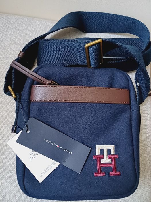 Nowa z metkami męska saszetka na ramie  marki Tommy Hilfiger