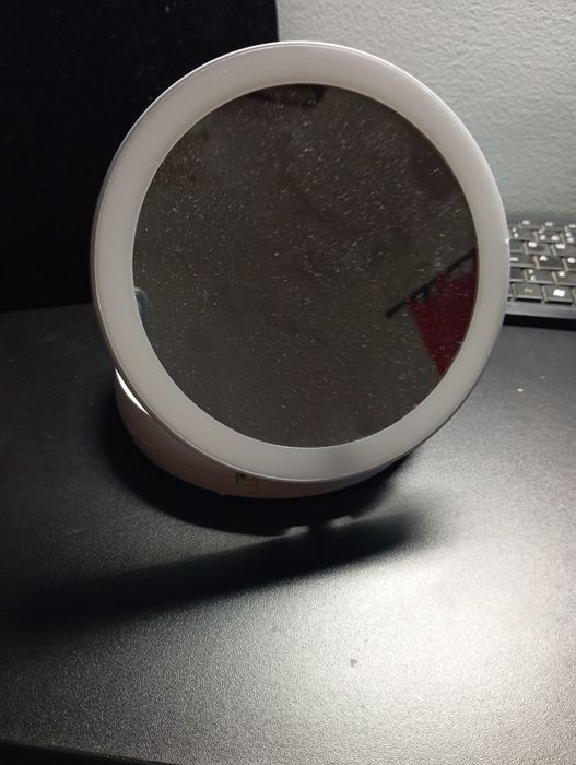 Espelho com luz tipo ring light