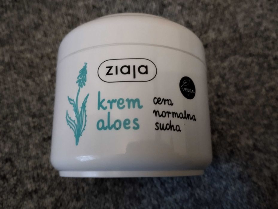 ZIAJA Krem nawilżający witaminy - 100 ml   95% składników naturalne
