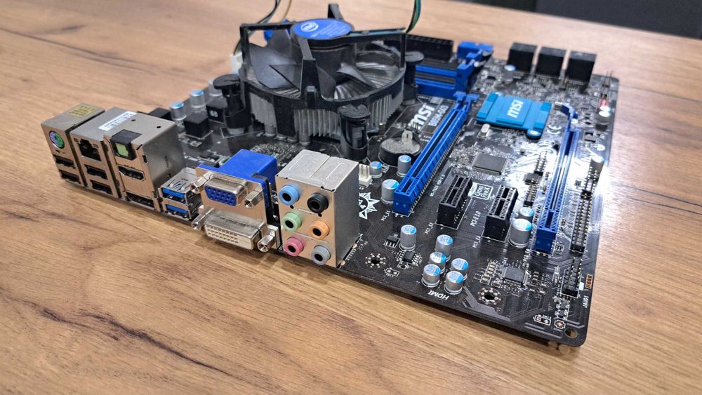 Płyta + 16GB Ram + Procesor: B85M-G43 + i5 4460 + 16gb RAM HyperX