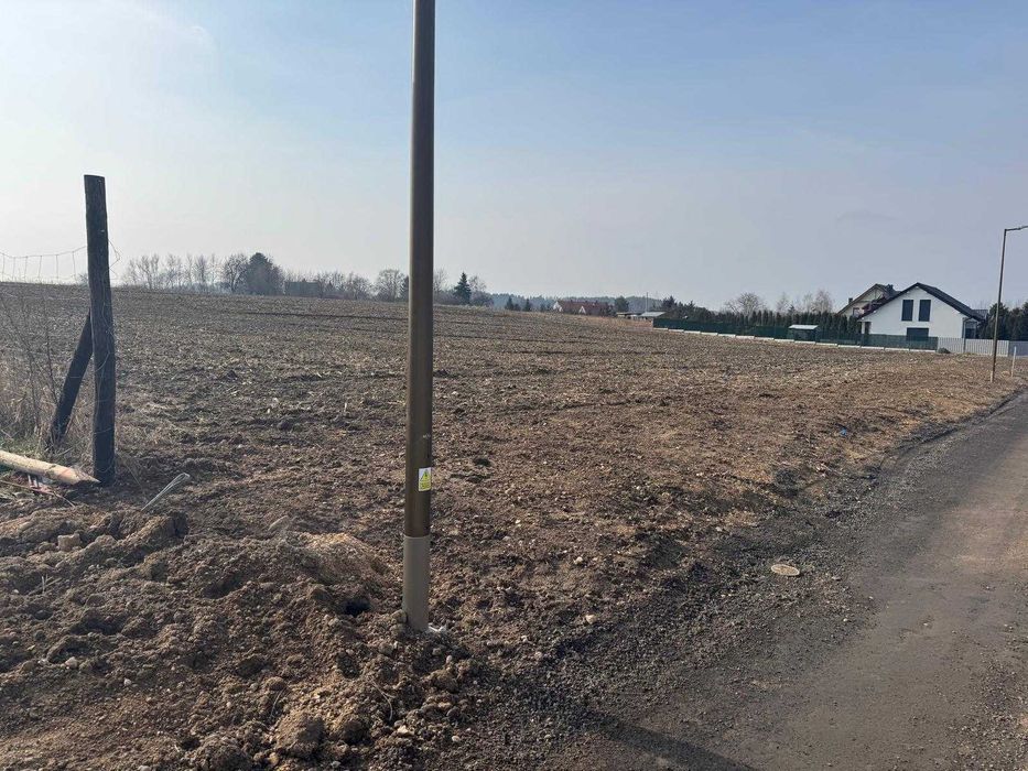 UZBROJONA Działka Budowlana Mrowiny 11 arów