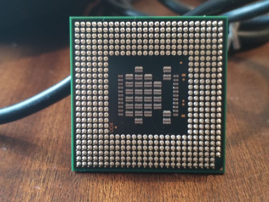 Intel Pentium M 1.73GHZ / 2MB cache / 533 Mhz