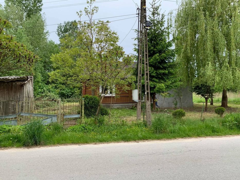 Sprzedam trzy działki z domem