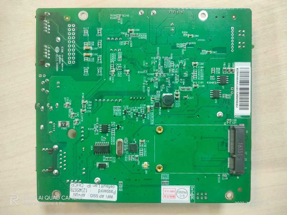 NovaStar Taurus Series T3 з антенами WiFi