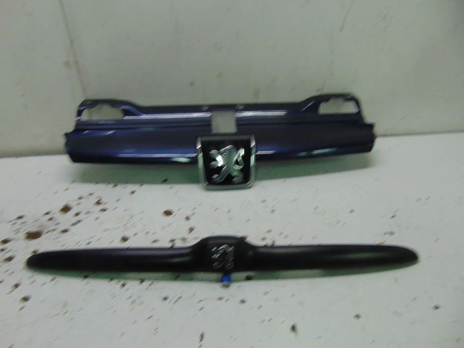Peugeot 406 grelha " nova de stock antigo