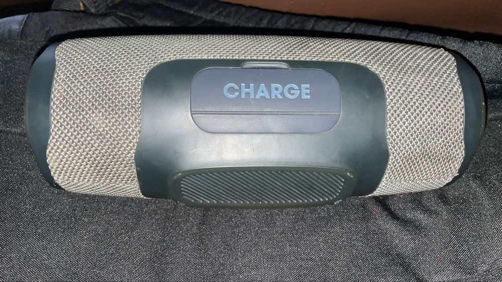 Колонка JBL Charge 3