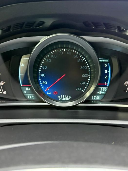 Volvo V40 D2 R Design