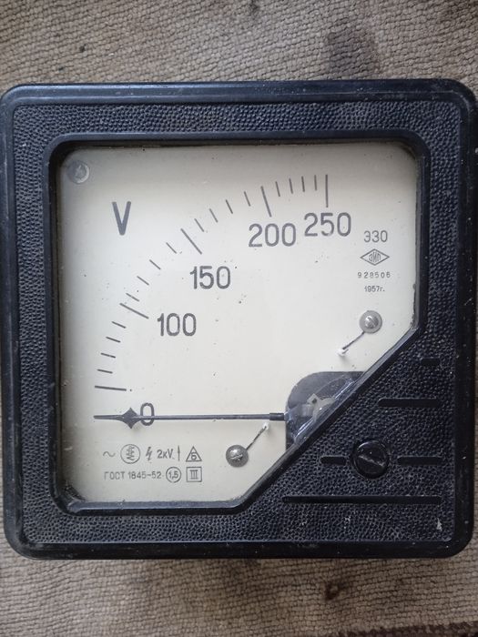 вольтметр перемінної напруги