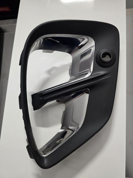 Kratka halogen prawa przód  Renault Captur 2