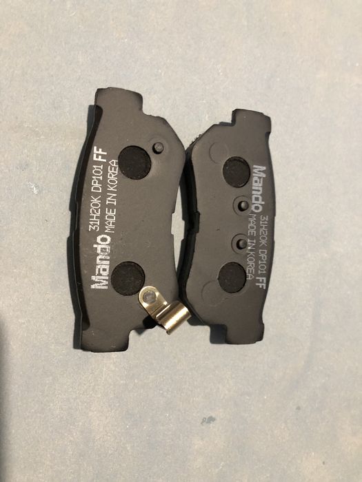 Тормозні колодки Mando MPH 18 (задні дискові)