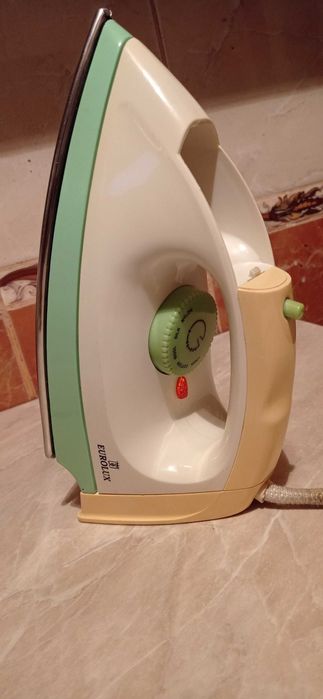 Утюг Essental FL - 1307