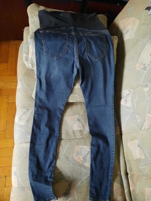 Jeansy ciążowe marki H&m