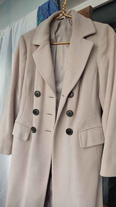Пальто бежевое шерсть 75%