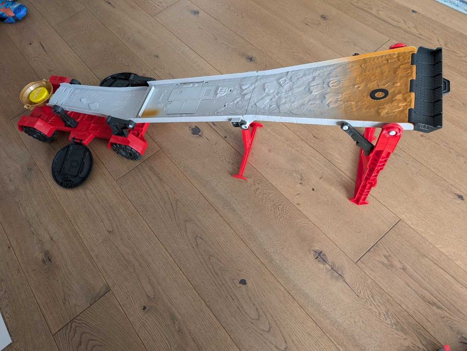 Hot Wheels Mega rampa Monster Truck
