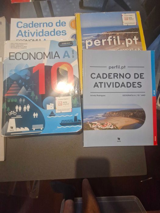Livros do 10º Ano de Escolaridade - Colégio Alfacoop