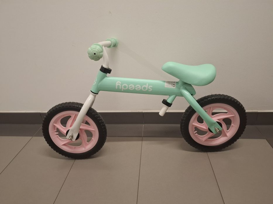 Speedy rowerek biegowy