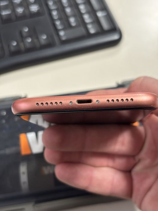 Iphone XR дві фізичні сім 128 ГБ