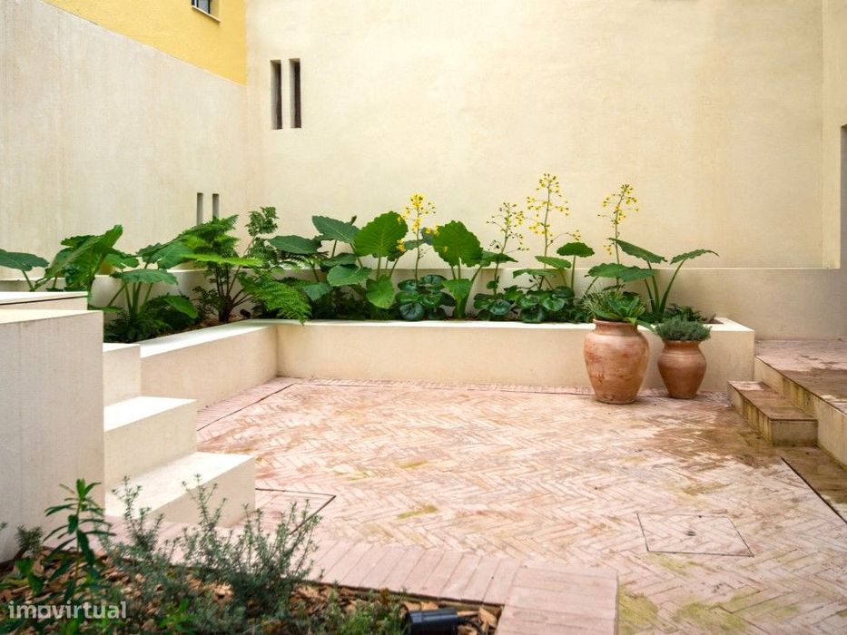 Apartamento T4 na Rua do Telhal