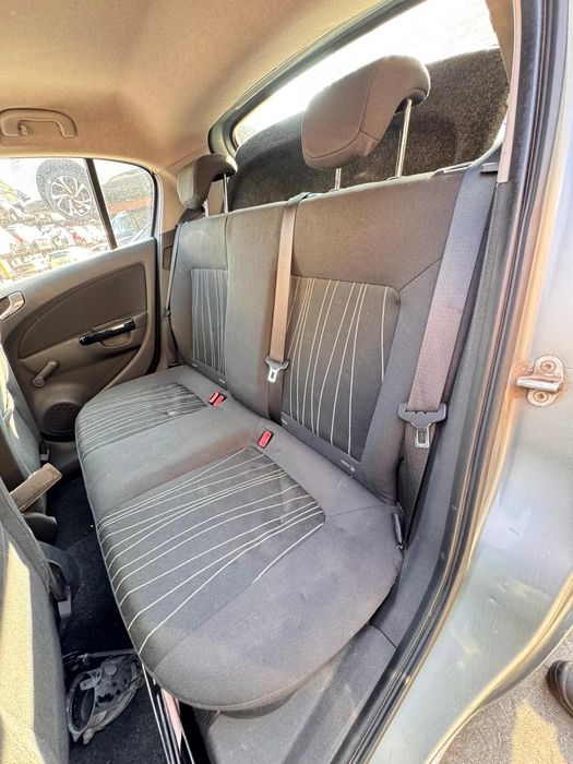 Para peças OPEL Corsa D