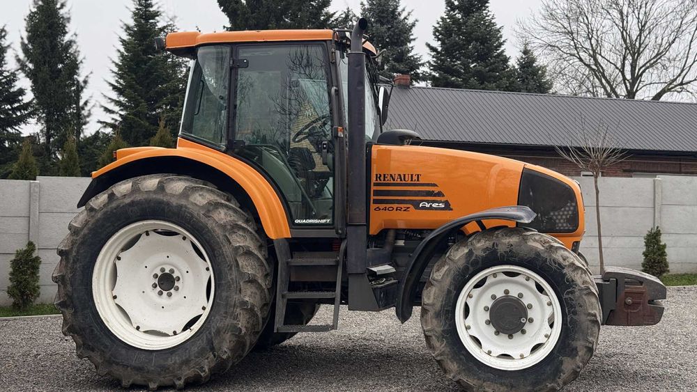 Renault Ares 640 RZ