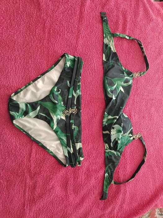 Biquini Tamanho 3XL Folhas Verdes