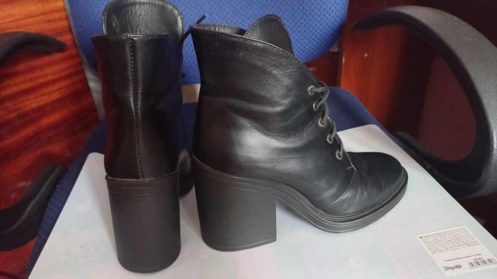 Продам зимові ботинки 38 розмір