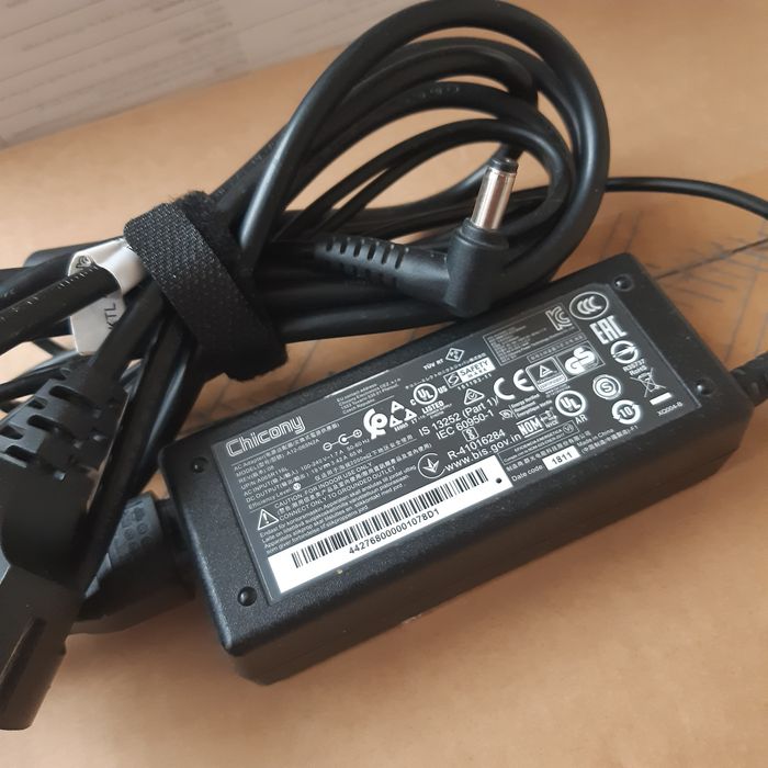 Блок живлення для ноутбуків 65w