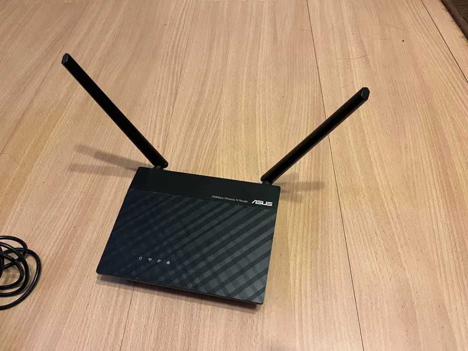 RT-N12+ Wireless N300 3-in-1 Router Asus z zasilaczem