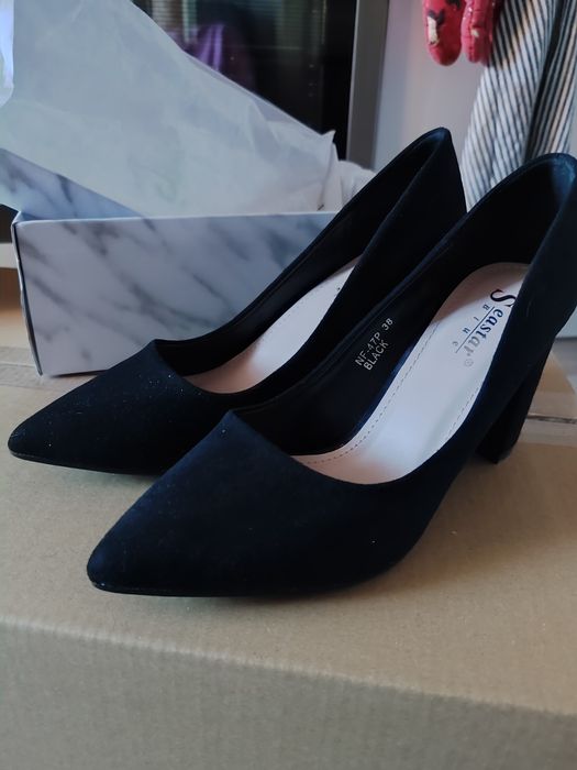 Sprzedam eleganckie buty
