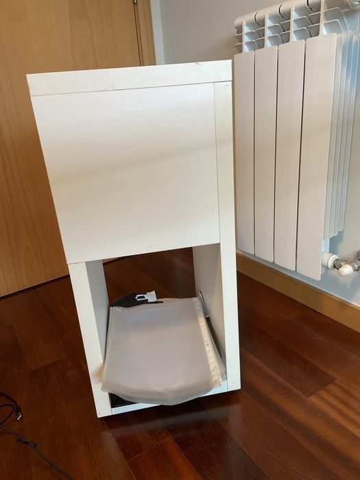 Mesa cabeceira/ apoio escritório