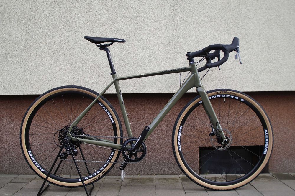 Rower gravel SRAM APEX hydraulika rama 54 / L