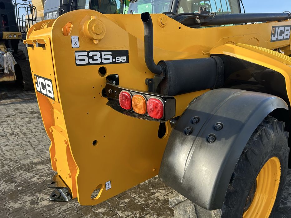 Телескопічний навантажувач JCB 535-95