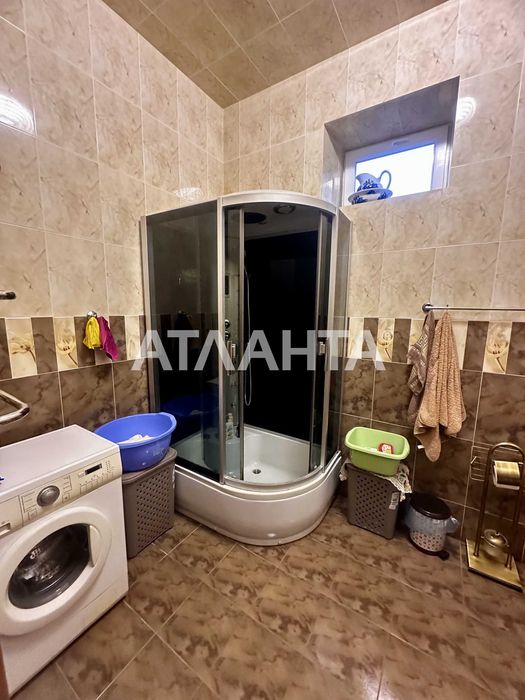 Дом Капитальный. Лиски.10 соток.293м.кв.35кухня.285тыс$